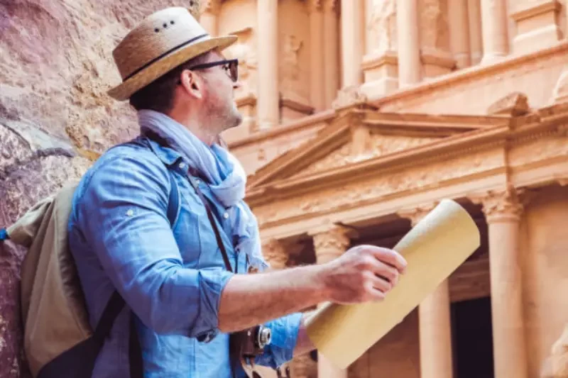 Visita a Petra durante un viaggio organizzato in Giordania