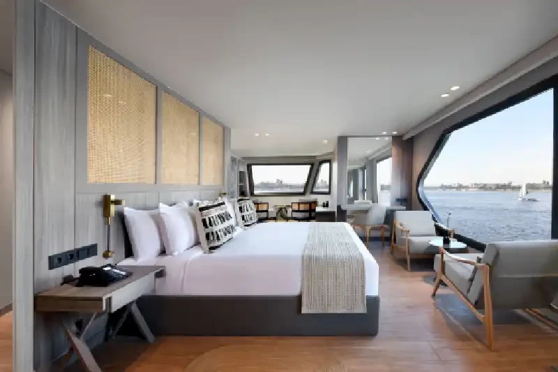 Royal Suite della Motonave Historia – Lusso e comfort esclusivo sul Nilo.